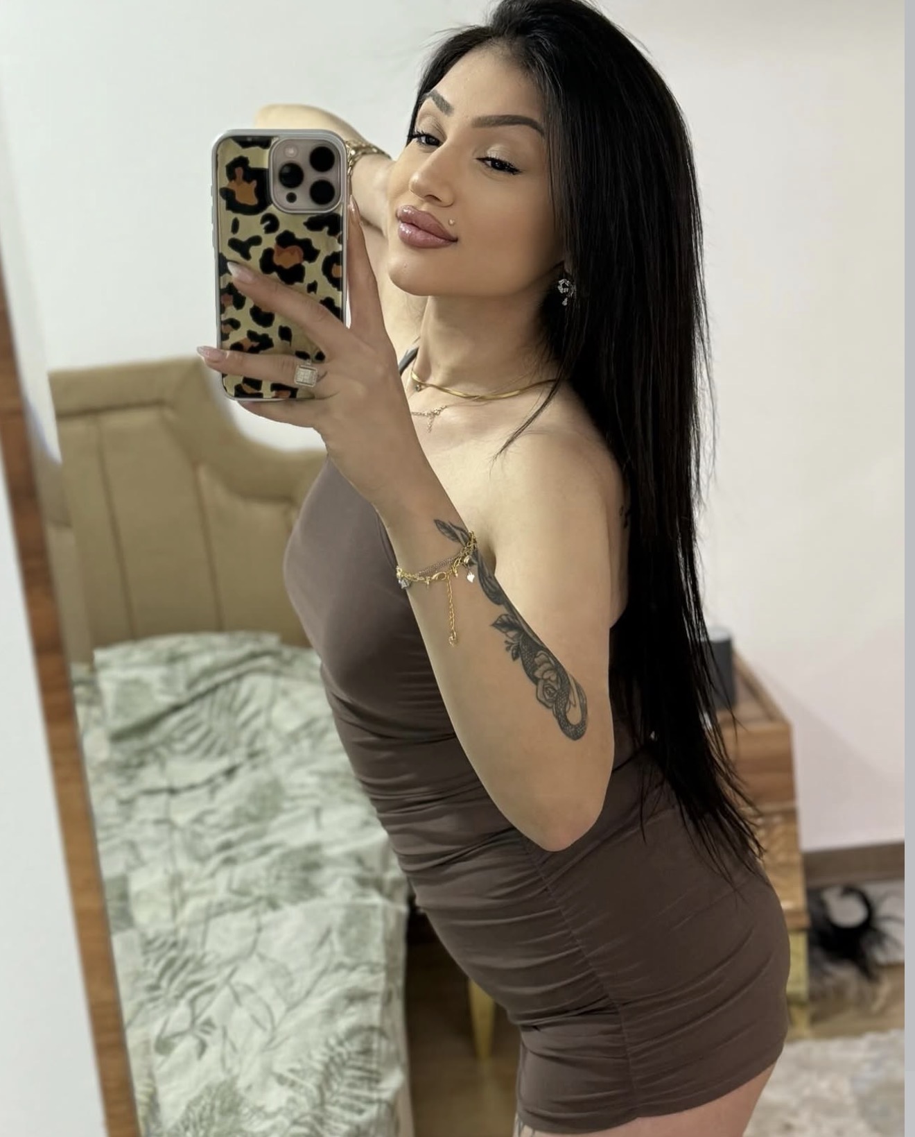 Çimeli Eşsiz Bayan Escort Gülin